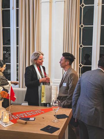 洪浚愷 - 赴荷蘭與Maastricht University校長洽談合作