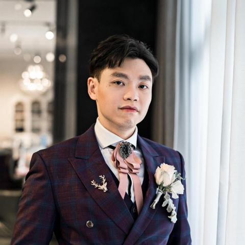 提供1709酒服務的專家李家綸