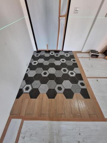 啟程泥作修繕工程 - 玄關六角磚拼貼