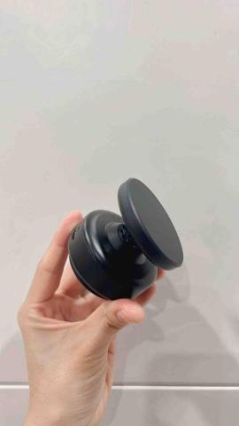 吳冠樺 - 我也有賣真空的磁吸手機支架唷