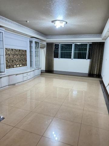 黃阿姨 - 客廳清潔