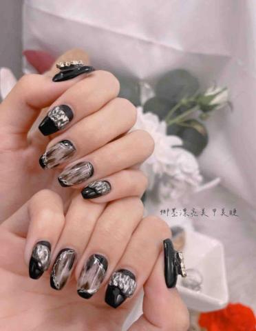 娜墨漂亮美甲美睫NAMO-Nail&Eeylash - 造型設計