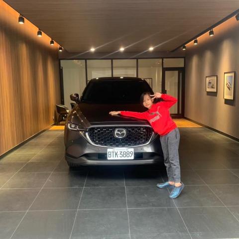 提供兼差服務的專家潘奕樺