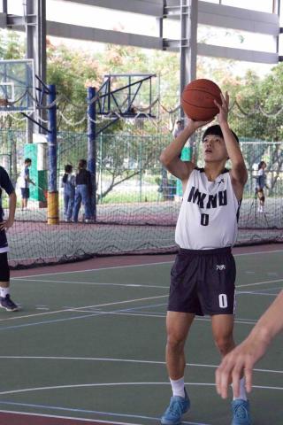 竣凱老師 - 籃球比賽