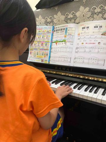 莊欣柔 - 兒童鋼琴教學