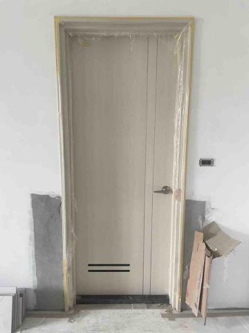 築峰門片安裝 - ABS浴廁門 築峰門片安裝 - ABS浴廁門