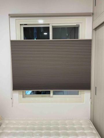 阿誠 -  風琴簾 （上鏤空）