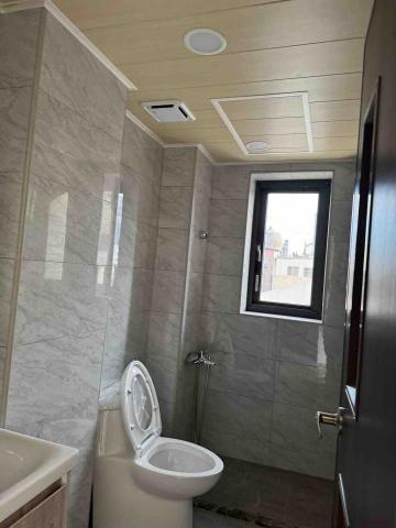 陳冠翔 - 衛浴安裝