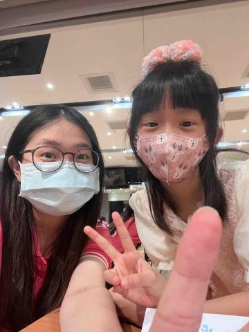 蔡宛妮 - 和小朋友相處非常融洽