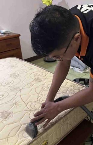 慈恩專業清潔 -  慈恩專業清潔

好康報報，凡預約年終大掃除贈送免費清洗，床鋪除塵蟎機會難得

1️⃣居家清潔（長期定點清潔）
2️⃣分租清潔
3️⃣退租清潔
4️⃣交屋清潔
5️⃣空屋清潔
6️⃣重點區域清潔（如：廚房 浴室 臥室）
7️⃣大樓清洗水塔以及公寓清洗水塔
8️⃣水塔清洗
9️⃣浴室洗除垢清洗
?廚房油汙清洗
1️⃣1️⃣水冷空调水塔清潔
1️⃣2️⃣5~15灑水車出租、工程用水、
園藝澆花、道路清洗、抑制揚塵、自來水運送
1️⃣3️⃣消毒除蟲
1️⃣4️⃣清運清潔
1️⃣5️⃣ 窗型及分離式冷氣清洗
1️