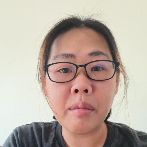 提供美髮剪刀服務的專家吳巧榕