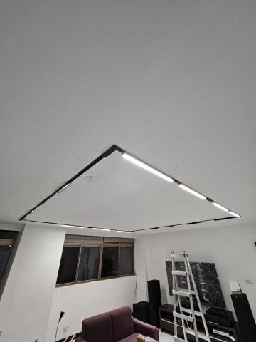 楊明翰 - 磁吸式軌道燈安裝