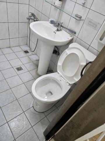 楊明翰 - 馬桶安裝