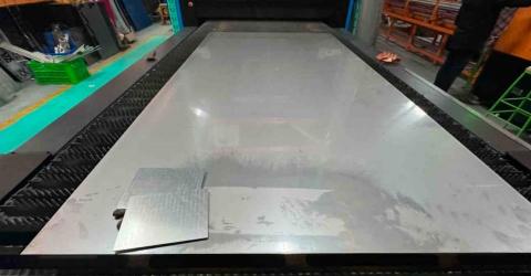 宏楊科技 - 大型雷射切割機 宏楊科技 - 大型雷射切割機