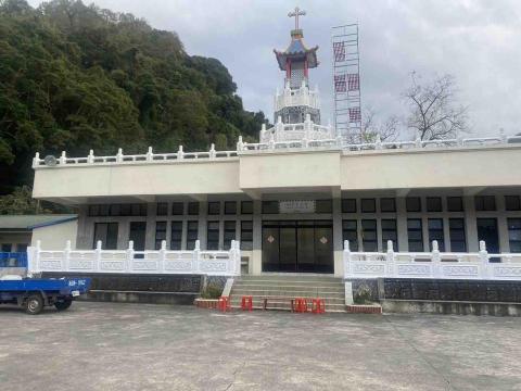 士宇工程行 - 新竹某天主堂刷新油漆