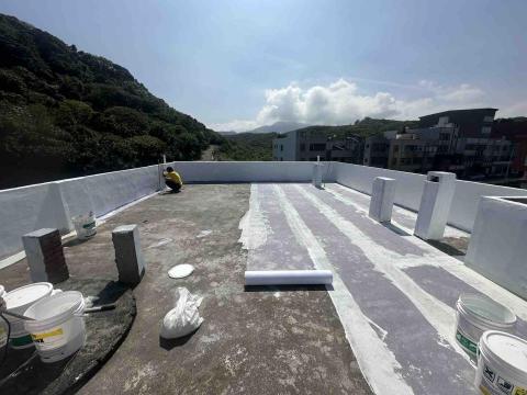 繕造有限公司(防水抓漏工程） - 舖設抗裂網