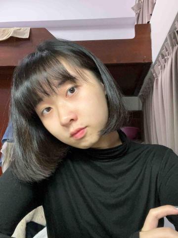 提供113年日曆服務的專家廖詩涵