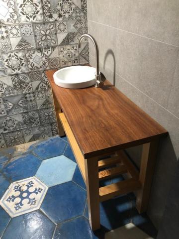 朱家麟 - 衛浴改造-實木洗手台+花磚