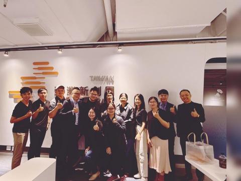 唐琦婷 - 齊飛管顧團隊協辦
高雄市診所協會&ldquo;AI浪潮下診所經營行銷時代&rdquo;
＠亞灣新創園區 高雄