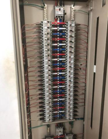 興利富實業水電 - 配電線匯流排安裝 整線 興利富實業水電 - 配電線匯流排安裝 整線