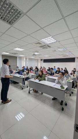 黃照權 - 企業講座-全面勞檢預防(性工法、勞事法) 黃照權 - 企業講座-全面勞檢預防(性工法、勞事法)