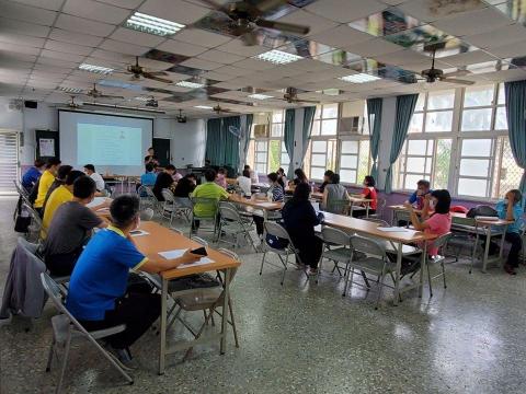 力揚乒乓運動館館卓教練 - 嘉義大同國小-十二年國教有效教學策略專業社群教師研習講師