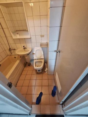 啟程泥作工坊 - 浴缸拆除工程