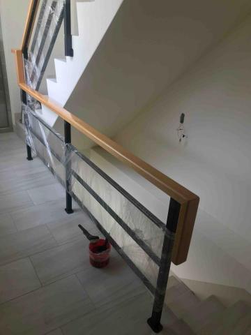 九九櫸木扶手 - 卡扣加三度空間扶手