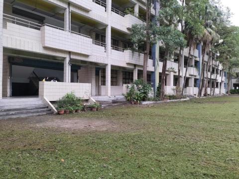 于森園藝企業社 （林先生） - 校園割草施工後