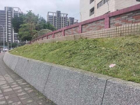 于森園藝企業社 （林先生） - 校園割草施工後