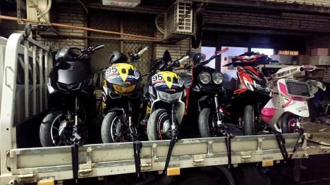 軒哥重機托運王 - DJB電動車車展包車 軒哥重機托運王 - DJB電動車車展包車