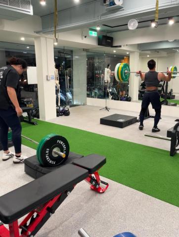 寶藏健身房 Treasure Fitness - 專項訓練課程
除了一般基礎肌力訓練外，我們教練也能提供健力、舉重及CF等初階暨進階專項課程
