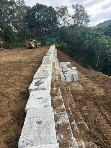 思木魚工程有限公司 - 檔土