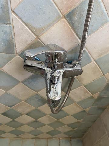 宸宇水電網路工作室 - 浴室蓮蓬頭安裝 宸宇水電網路工作室 - 浴室蓮蓬頭安裝