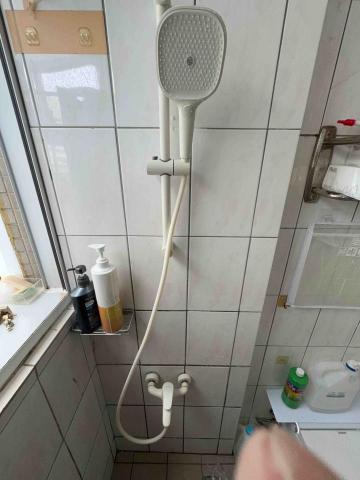 阿賢 - 大里-蓮蓬水龍頭安裝