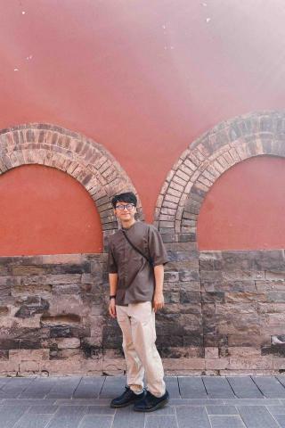 提供型錄服務的專家謝春霈 Pep Hsieh