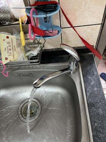 宸宇水電網路工作室 - 廚房水龍頭安裝 宸宇水電網路工作室 - 廚房水龍頭安裝