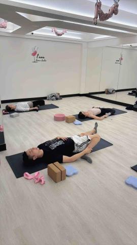 陳卉溱 - 深層拉筋