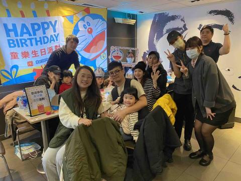 葉品萱 - 帶小朋友生日活動