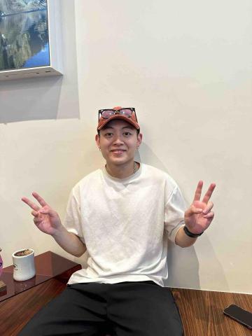 提供工資服務的專家邱浩恩