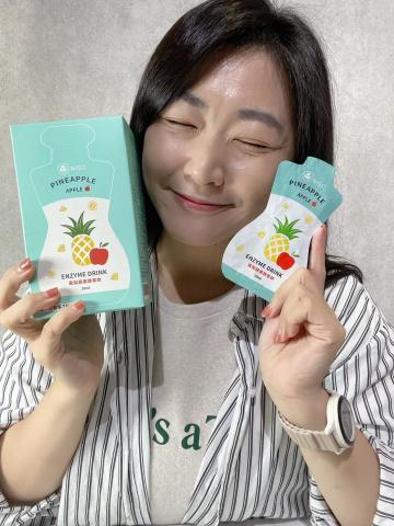 崔普小哀 - NISO 鳳梨蘋果酵素飲