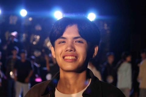 提供deeplpro破解服務的專家吳培儒