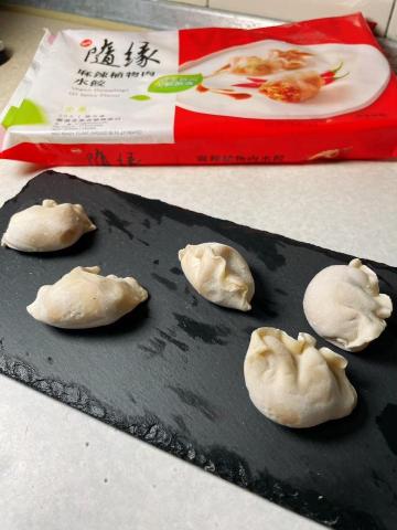 崔普小哀 - 味丹隨緣素包子素水餃