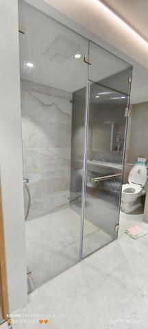 我的家淋浴拉門 - 光學灰長虹防爆膜 我的家淋浴拉門 - 光學灰長虹防爆膜