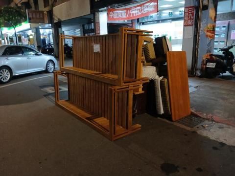 【誠昱運輸】～專業運輸/搬家/物流~ - 舊家俱搬運下樓回收