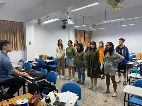CHANG 歌唱、鋼琴教學 🎹🎶 - 大學合唱團教學