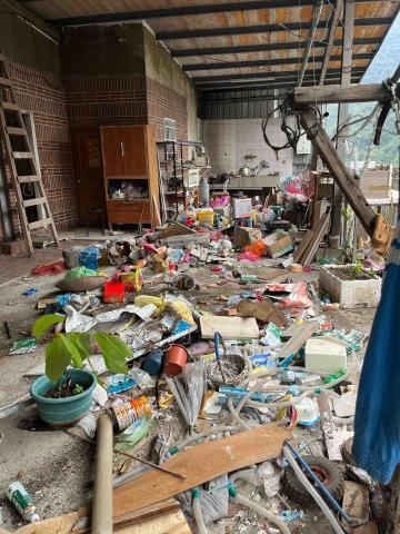 專業服務團隊 - 居家廢棄物清理