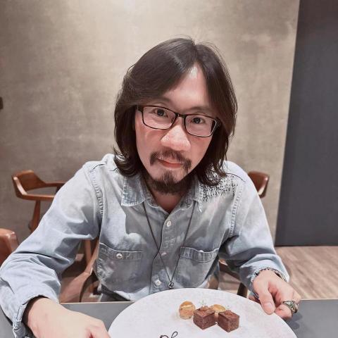 提供232服務的專家Meng Kao