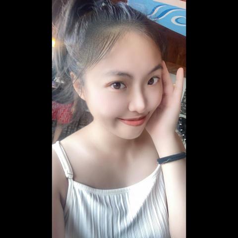 雙兒姑娘 - 資歷：
南應音樂系
北藝音研所

橫跨古典跟流行音樂的新星！
