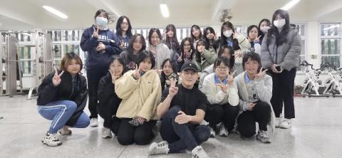 劉柏均 - 113學年度蘭陽女中體態雕塑社團課